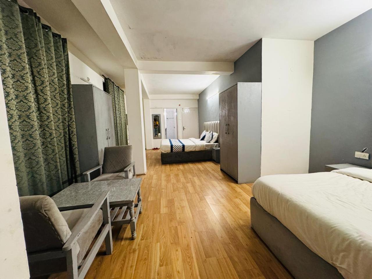 Hotel New # Link Way # Near Zing Bus Stand Manāli Exteriör bild