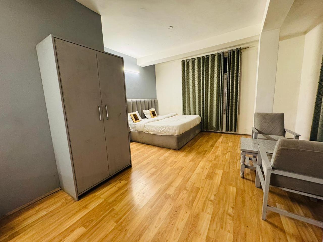 Hotel New # Link Way # Near Zing Bus Stand Manāli Exteriör bild