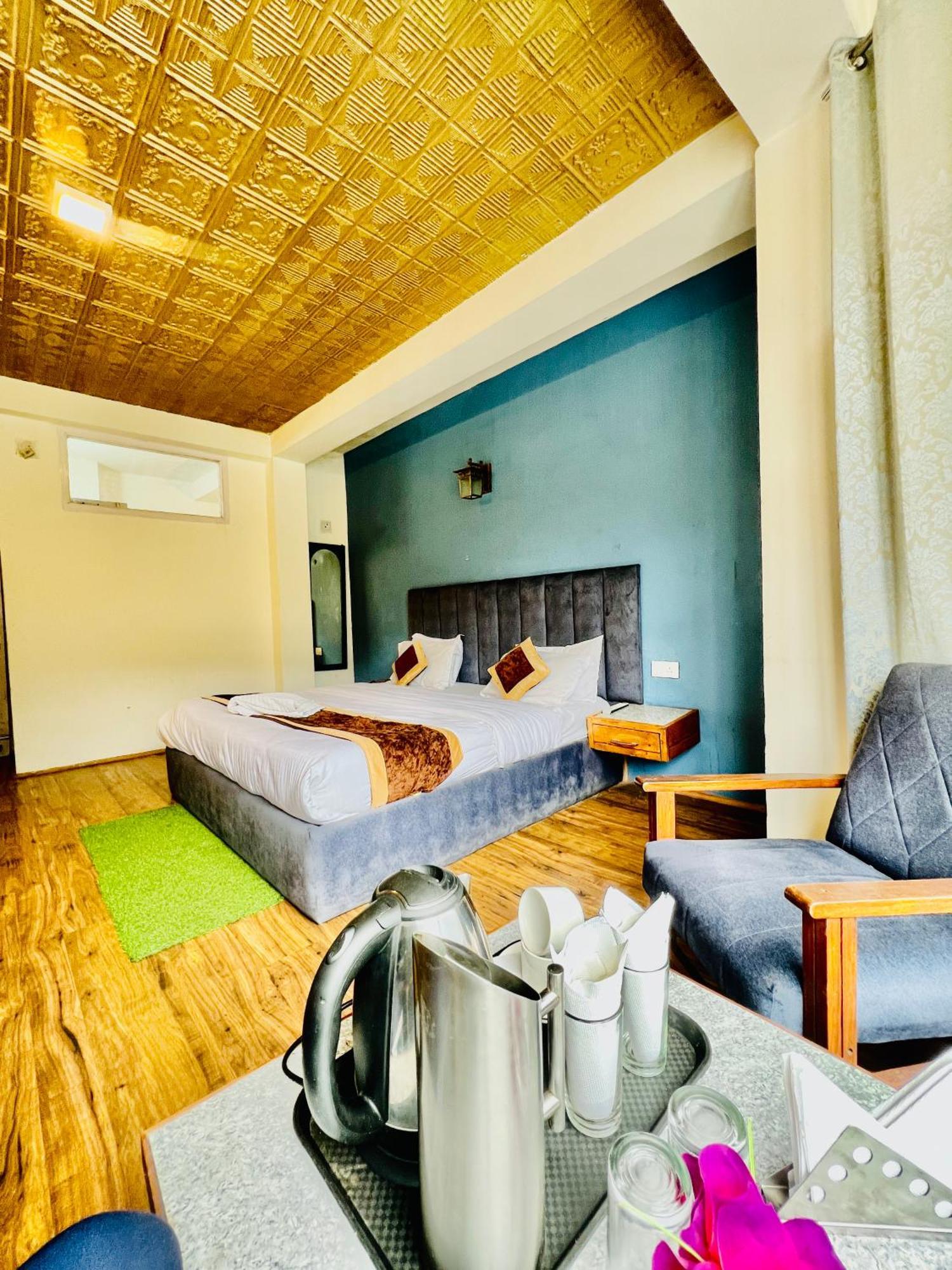 Hotel New # Link Way # Near Zing Bus Stand Manāli Exteriör bild