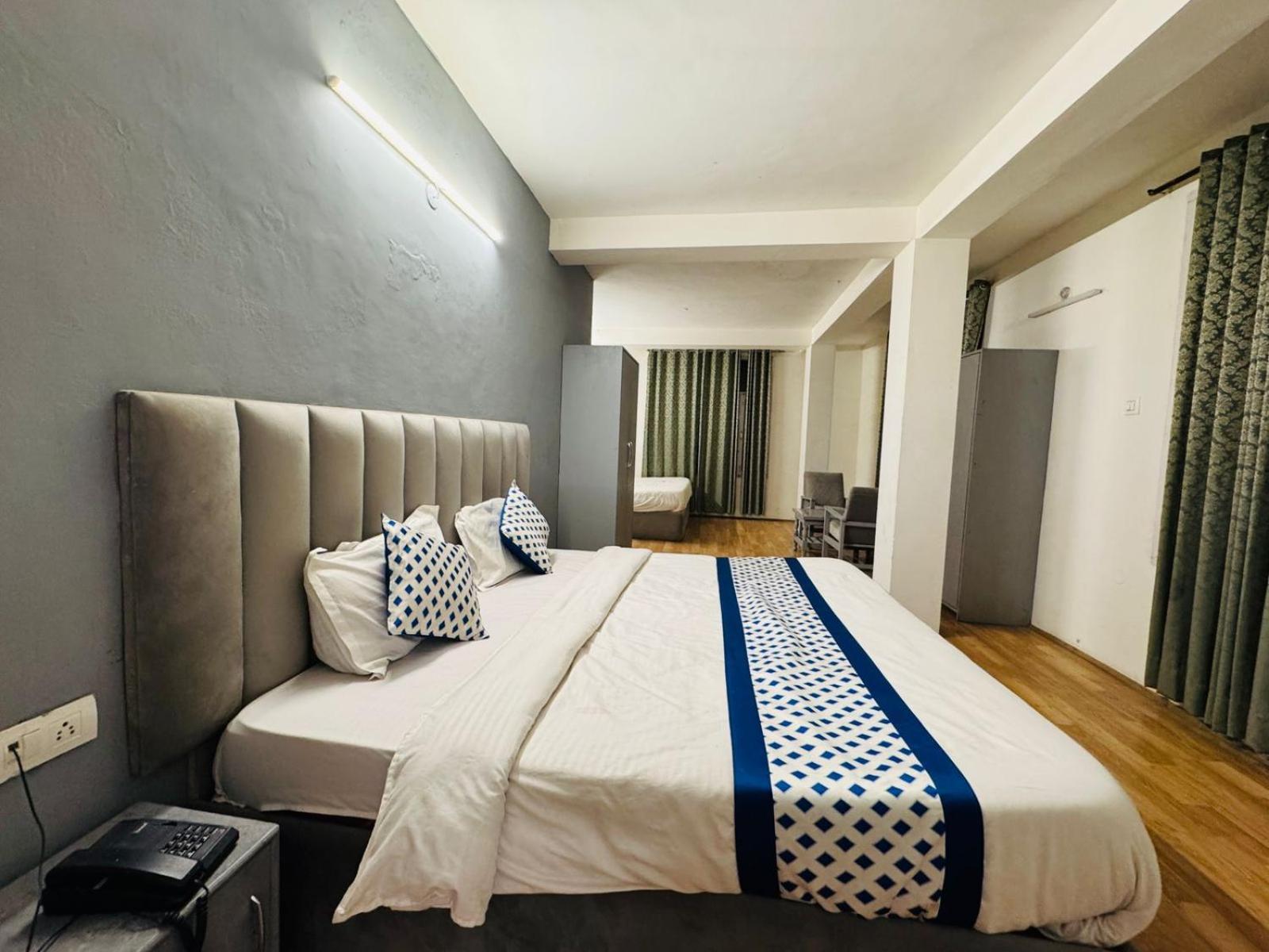 Hotel New # Link Way # Near Zing Bus Stand Manāli Exteriör bild